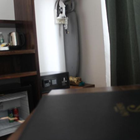 Serapi Hotel Kuching Dış mekan fotoğraf