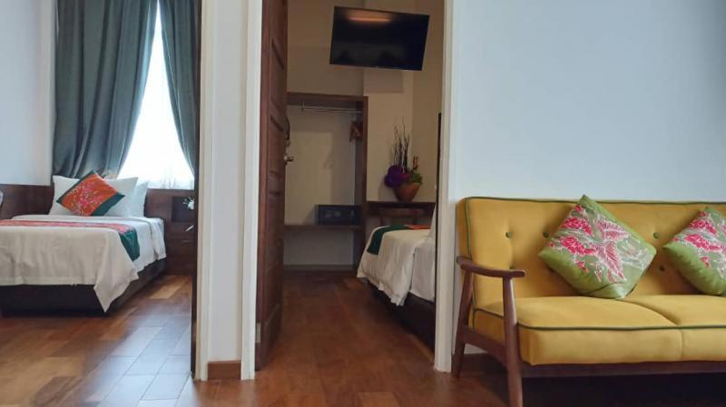 Serapi Hotel Kuching Dış mekan fotoğraf